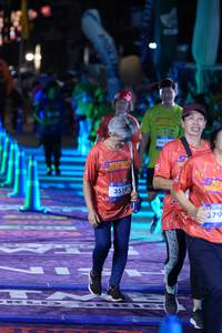 BIB: 3519, 379
                            <button type="button" onclick="openModal(26260994)" class="btn btn-primary btn-sm float-right btn-popup" data-toggle="modal" data-target=".modal-high-quality">
                        <i class="fas fa-shopping-cart"></i> Add to Cart
                    </button>
                                            <button type="button" onclick="isThisMe(26260994, true)" class="btn btn-success btn-sm float-right btn-popup btn-isme hidden" data-toggle="tooltip" data-placement="bottom" title="นี่คือรูปของคุณใช่ไหม คลิกที่นี่เพื่อเอาเข้าอัลบั้ม">
                        <i class="fas fa-plus"></i> Add to album
                    </button>
                    <button type="button" onclick="isThisMe(26260994, false)" class="btn btn-warning btn-sm float-right btn-popup btn-isnotme hidden">
                        <i class="fas fa-ban"></i> Remove from album
                    </button>